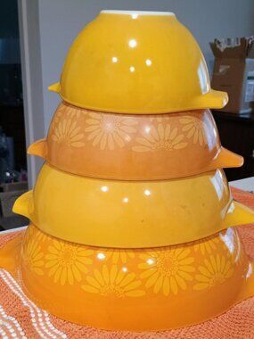 💛🌻💛VINTAGE PYREX DAISY SUNFLOWER CINDERELLA 4 BOWL SET